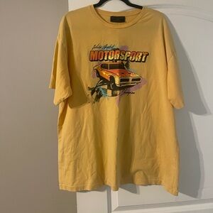 No Boundaries Men’s Oversized Graphic Tee with Short Sleeves